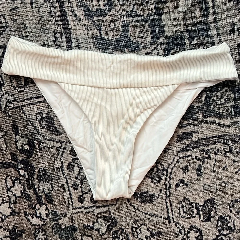 L*Space Ribbed Bikini - Picture 3 of 8
